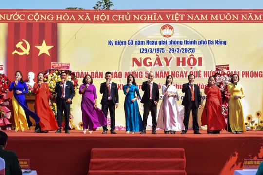 Ngày hội toàn dân thắm tình đoàn kết