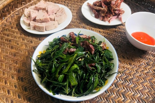 Đặc sản rau rừng Arui