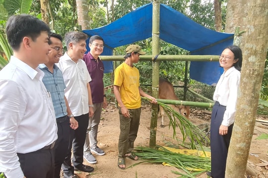 Nghĩa tình với xã kết nghĩa - chuyện ở Kà Dăng