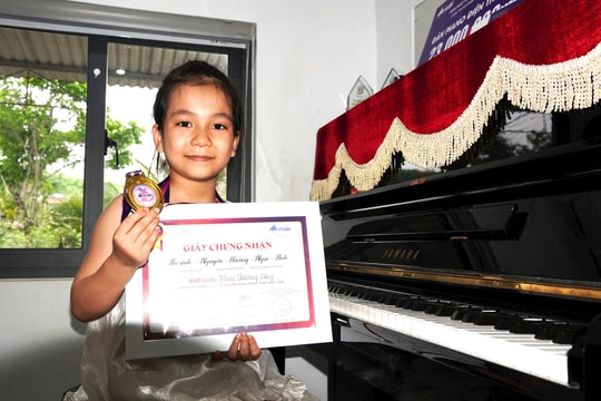 Tài năng piano đến từ vùng quê xứ Tiên