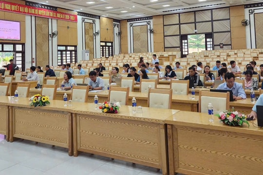 Nam Giang tập huấn công tác số hóa, xây dựng cơ sở dữ liệu dùng chung