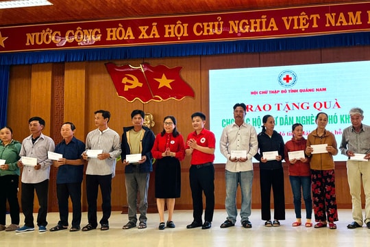 Hội Chữ thập đỏ tỉnh Hải Dương đồng hành với ngư dân Quảng Nam
