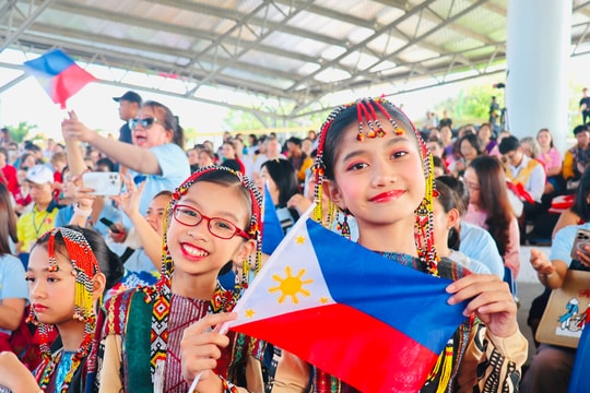 Khoảnh khắc thăng hoa của âm nhạc và tình hữu nghị