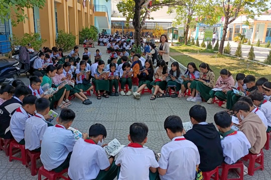 Thư viện Quảng Nam tổ chức ngày hội đọc sách tại trường học Thăng Bình