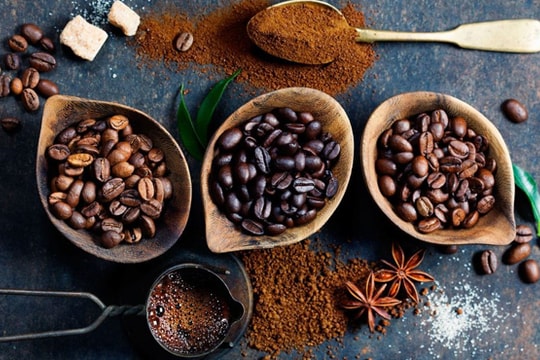 Ngày 17/4: Giá cà phê và hồ tiêu đồng loạt tăng vì cuộc chiến thuế quan Mỹ Trung