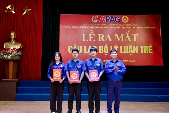 Phân hiệu Học viện Hành chính và Quản trị công tại tỉnh Quảng Nam ra mắt Câu lạc bộ Lý luận trẻ