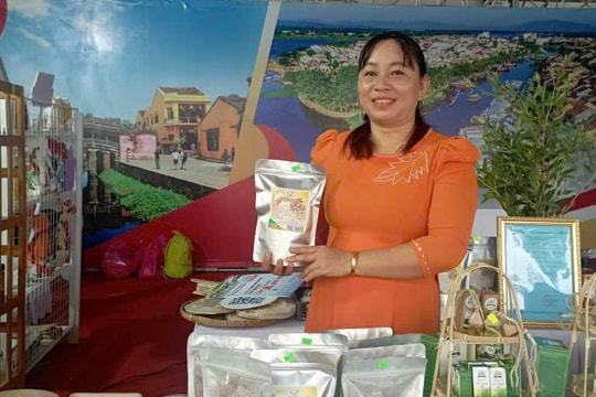 Giòn tan bánh khảo khảo Nhung Tình