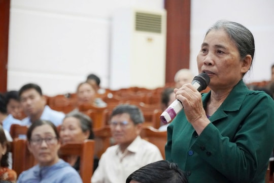 Cử tri Phú Ninh, Hiệp Đức kiến nghị có chính sách hỗ trợ đối với cán bộ không chuyên trách cấp xã nghỉ việc do sắp xếp đơn vị hành chính