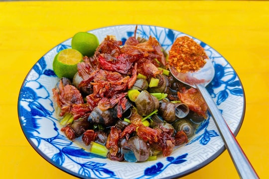 Đậm đà với ốc hút Điện Phương