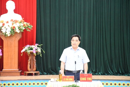 Chủ tịch UBND tỉnh Lê Văn Dũng: Huyện Núi Thành quan tâm đặc biệt công tác cán bộ sau sáp nhập xã
