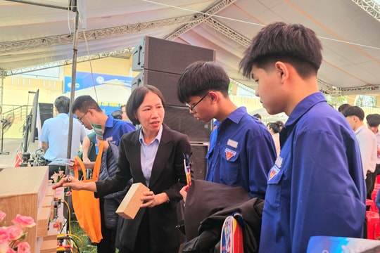 Đổi mới tư vấn, hướng nghiệp cho học sinh