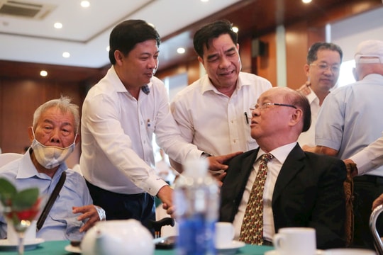 Các đồng chí nguyên lãnh đạo tỉnh các thời kỳ thống nhất cao đề án hợp nhất tỉnh Quảng Nam – Đà Nẵng