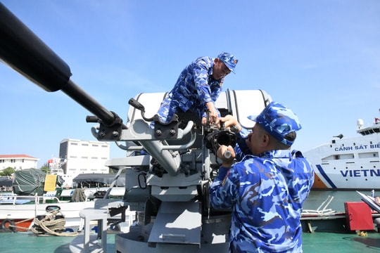 Vùng Cảnh sát biển 2 đánh giá trình độ, kỹ năng nghề đội ngũ quân nhân chuyên nghiệp năm 2025