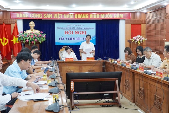 Đoàn Đại biểu Quốc hội tỉnh Quảng Nam lấy góp ý dự thảo Luật Đường sắt (sửa đổi)