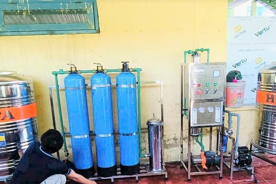 Hội Từ thiện Quảng Nam vận động tài trợ hệ thống nước lọc cho 6 trường học