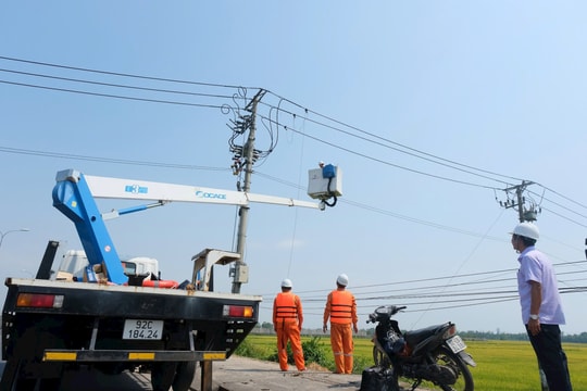 Điện lực Quảng Nam tổ chức diễn tập PCTT&TKCN, xử lý sự cố lưới điện năm 2025