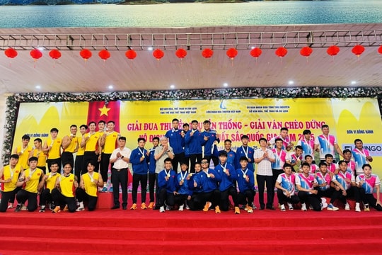 Quảng Nam giành giải ba toàn đoàn giải đua thuyền truyền thống quốc gia 2025