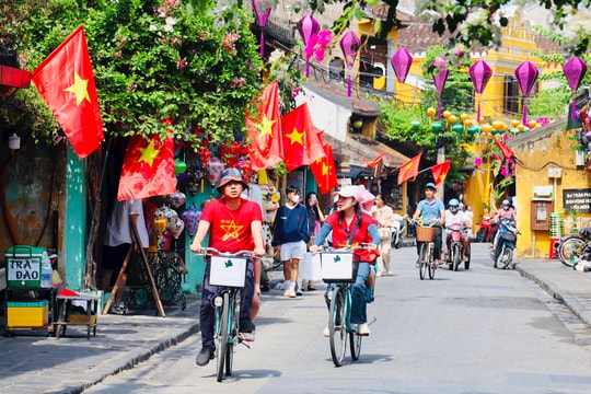 Khách nội địa đến Quảng Nam dịp lễ 30/4 tăng đột biến