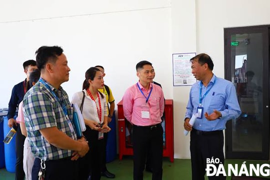 Emirates Airlines khảo sát công tác bảo đảm an toàn hàng không, chuẩn bị mở đường bay Dubai-Bangkok- Đà Nẵng.