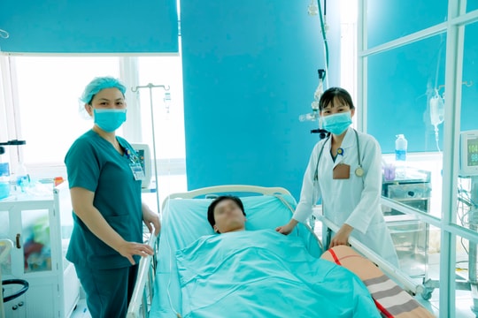 Cứu sống nam sinh 16 tuổi đuối nước, phù phổi cấp