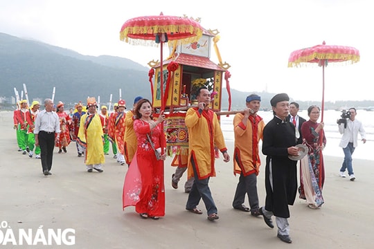 Giữ gìn, phát huy bản sắc văn hóa  bằng dân vận khéo