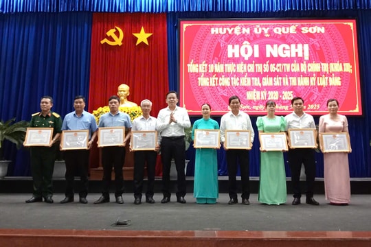 Quế Sơn tặng giấy khen 22 tập thể, cá nhân làm theo Bác