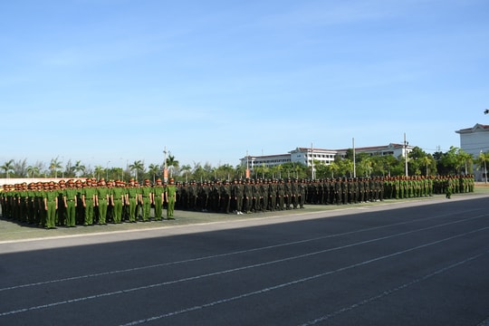 Huấn luyện phòng cháy chữa cháy cho chiến sĩ nghĩa vụ mới 2025