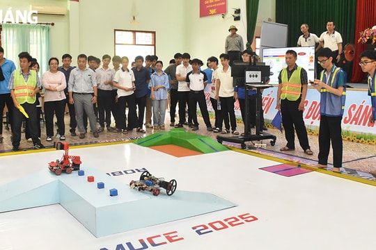 Học sinh Trường THPT Trần Phú (Đà Nẵng) giành giải nhất cuộc thi Robot MUCE mở rộng lần thứ ba