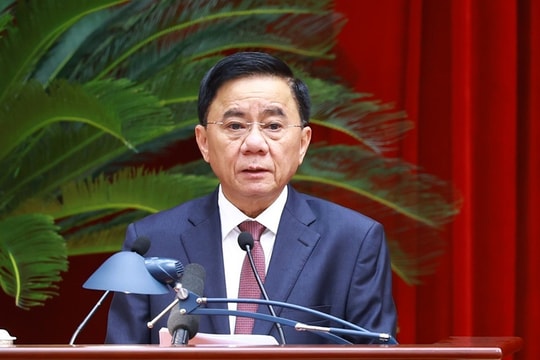 Bộ Chính trị yêu cầu hoàn tất sắp xếp cấp xã trước 15/7, cấp tỉnh trước 15/8/2025