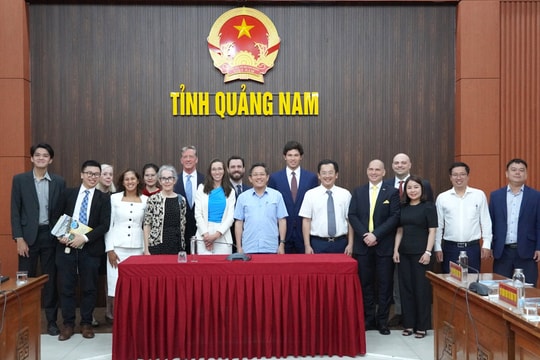 Tạo điều kiện cho các doanh nghiệp Hoa Kỳ đầu tư vào Quảng Nam