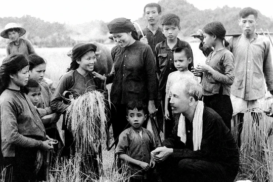 Tình cảm Bác Hồ dành cho thiếu nhi ở ATK Định Hóa