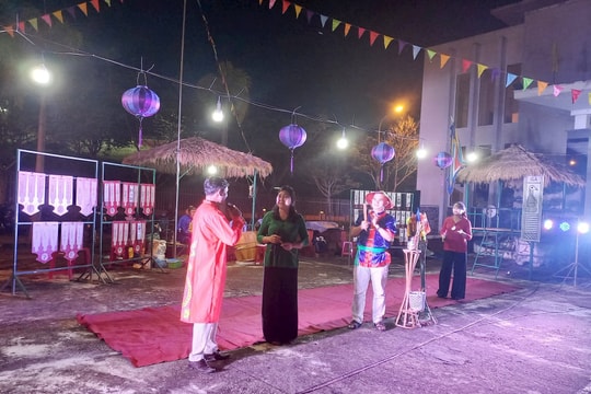 Bồi dưỡng kỹ năng thực hành nghệ thuật bài chòi tại Quế Sơn