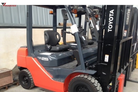 Vinaboss khẳng định vị thế dẫn đầu thị trường xe nâng tại Việt Nam