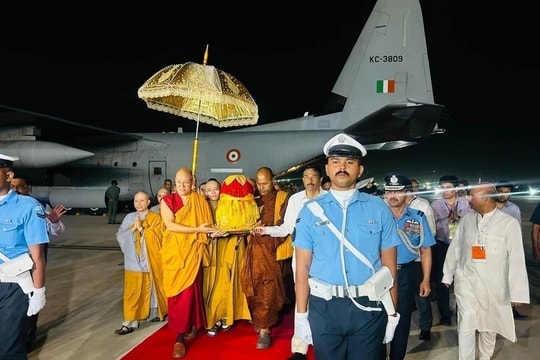 Xá lợi Đức Phật trở về Ấn Độ, khép lại hành trình hành hương lịch sử tại Việt Nam