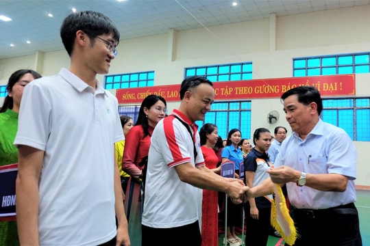 Khai mạc chương trình giao lưu văn hóa, thể thao khối Văn phòng toàn tỉnh