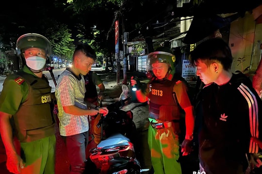 Xuyên đêm tuần tra, trấn áp tội phạm đường phố sau đêm pháo hoa