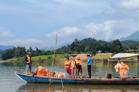 Thanh tra Sở Xây dựng Quảng Nam nỗ lực đảm bảo an toàn giao thông