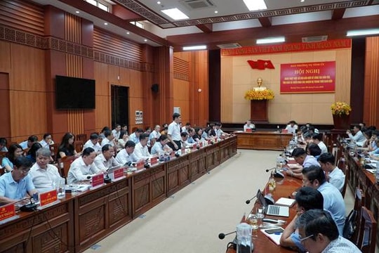 Chống luận điệu xuyên tạc về tinh gọn tổ chức bộ máy