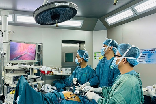 Ứng dụng công nghệ tiên tiến trong chẩn đoán và điều trị ung thư