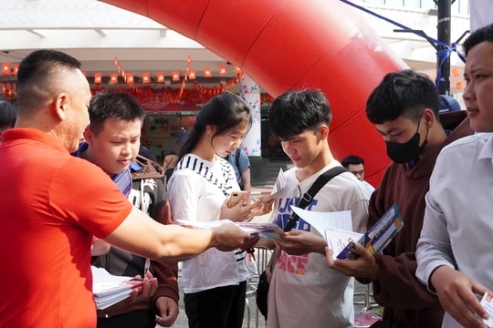 Khi người lao động "hướng ngoại": Đồng hành với người lao động