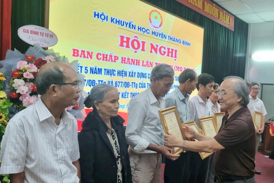 Thăng Bình vinh danh 80 tổ chức, cá nhân có nhiều đóng cho công tác khuyến học, khuyến tài