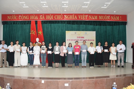 Quảng Nam trao chứng nhận chuyên môn nghiệp vụ tập huấn Yoga cho 106 học viên