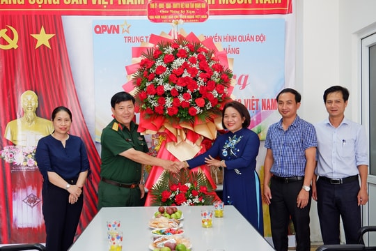 Lãnh đạo Ban Tuyên giáo và Dân vận Tỉnh ủy Quảng Nam thăm các cơ quan báo chí tại Đà Nẵng