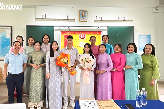 Phát triển đảng viên bảo đảm chỉ tiêu, chất lượng và tính kế thừa