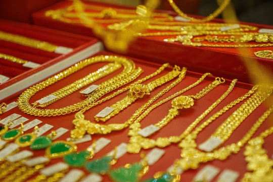 Giá vàng chiều nay 19/6/2025: Giá vàng trong nước và thế giới "đỏ lửa"