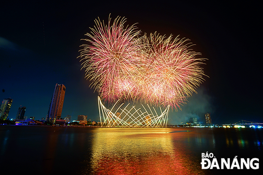 DIFF 2025: Bản rock concert của đội Bồ Đào Nha thắp sáng sông Hàn