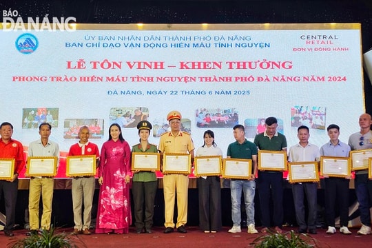 Tôn vinh 279 tập thể, cá nhân tiêu biểu về hiến máu tình nguyện