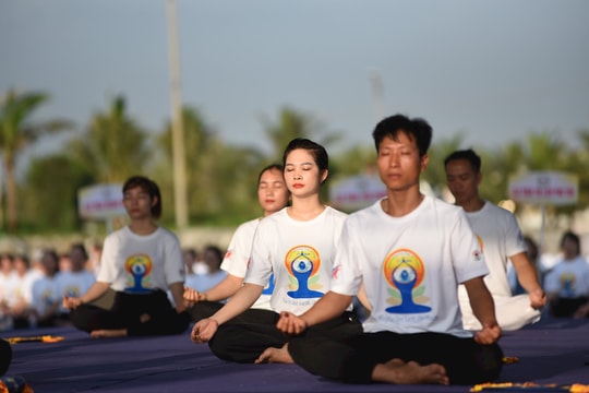 Xứ Quảng rộn ràng ngày hội Yoga