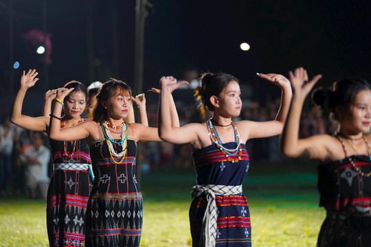 Khai mạc Ngày hội Văn hóa các dân tộc huyện Nam Giang năm 2025