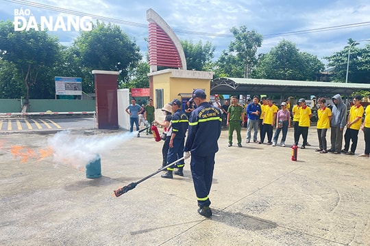 Đưa kỹ năng phòng cháy, cứu nạn gần hơn với học sinh, sinh viên